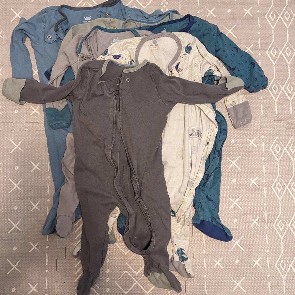 Cloud island pajamas 6-9 months set of 6
